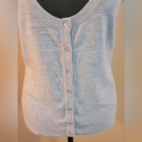 NEW YORK & COMPANY Heathered Light Grey, Button-down Sweater Vest, Size Small - Picture 2 of 9